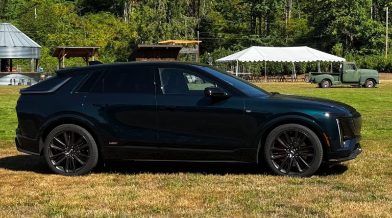 First drive Cadillac Lyriq-V, 3.3 second sports luxury